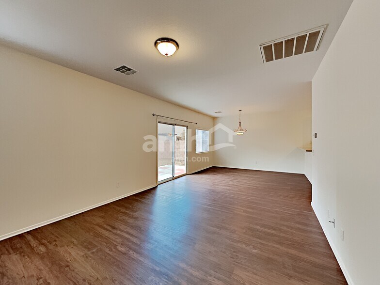 Building Photo - 10377 Calypso Cave St