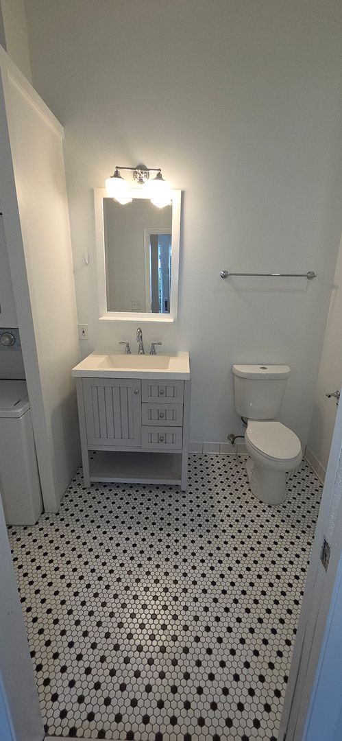 Building Photo - RAZDCPROPERTIES TRUST