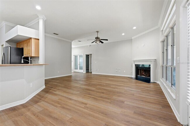 Building Photo - 1111 SW 80th Dr