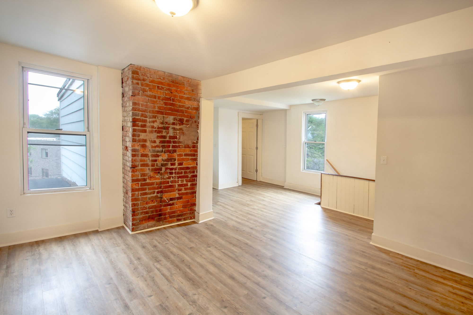 Building Photo - 328 Franklin Ave