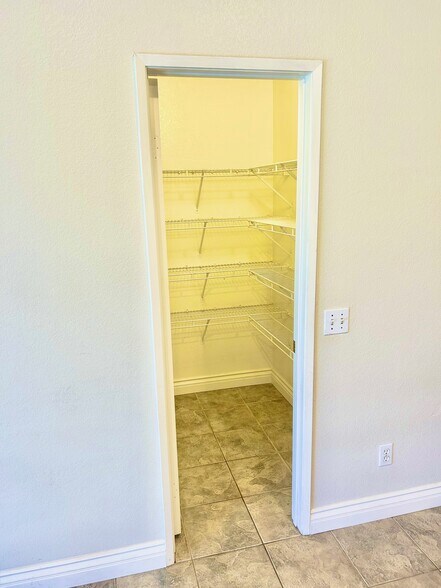 Walk-In Pantry - 30277 Twain Dr