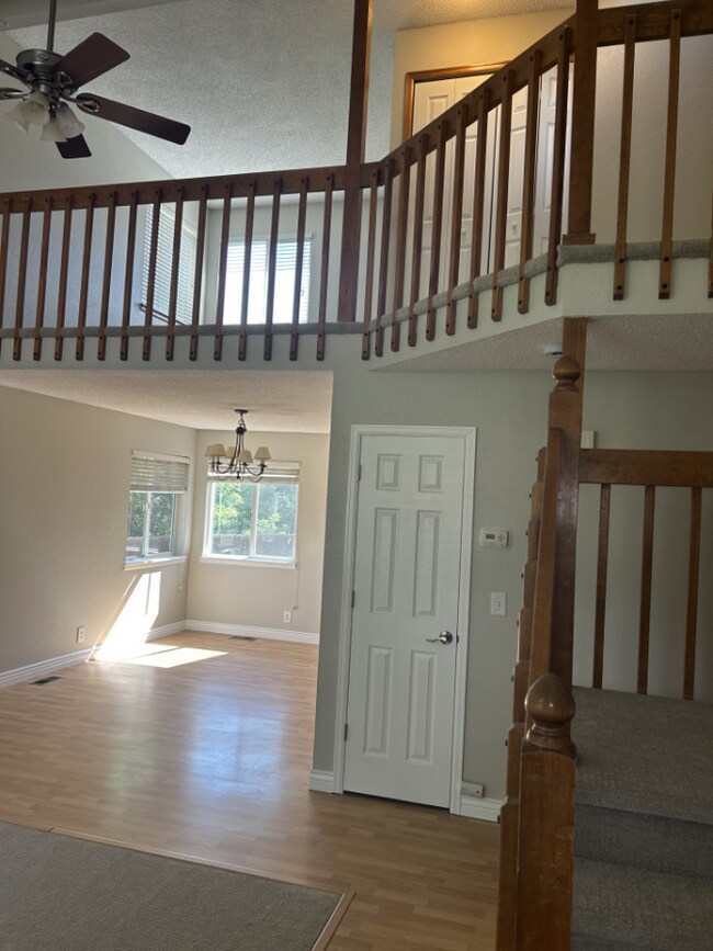 Building Photo - "Charming 3-Bed, 2-Bath Single Family Home in Littleton!"