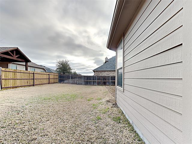 Building Photo - 661 Cattlemans Way