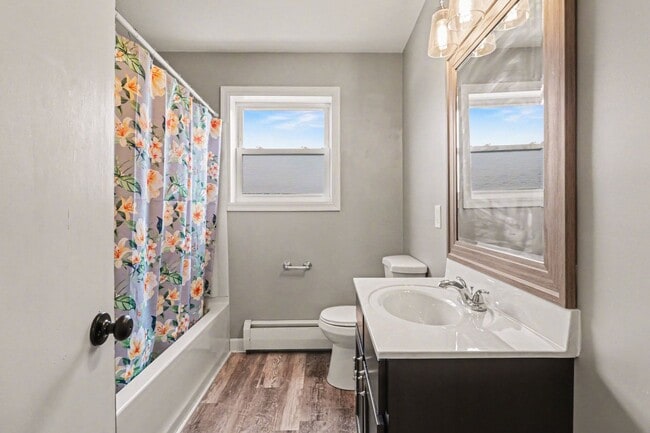 Building Photo - 5885 Avis Ln