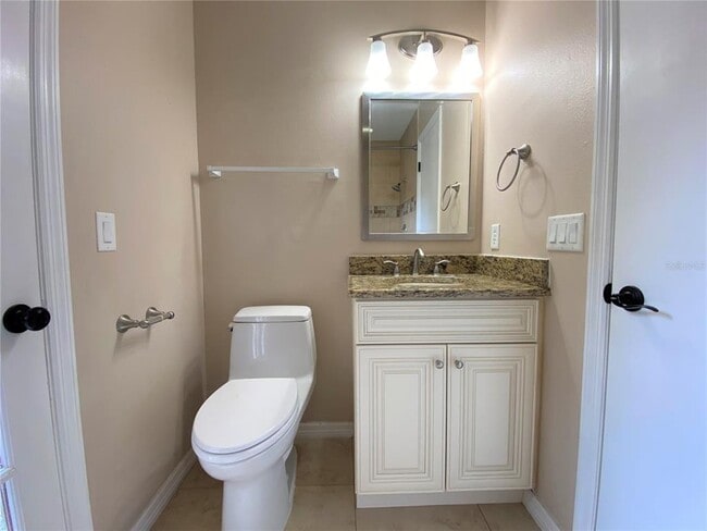 Building Photo - 214 Stevenage Dr