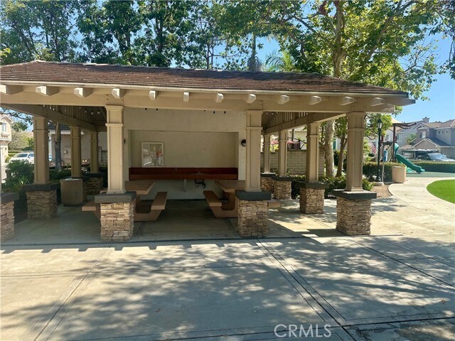 Building Photo - 23 Tanglewood Ln