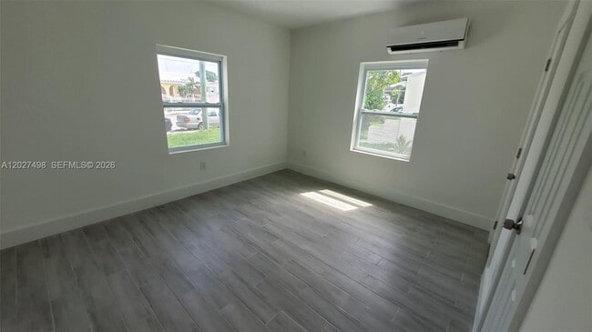 Building Photo - 560 NW 53rd St