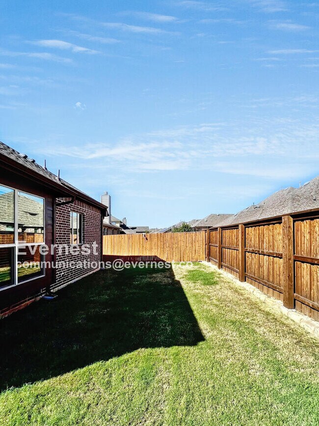 Building Photo - 16709 Stillhouse Hollow Ct