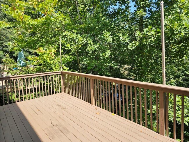 Building Photo - 3790 Lakeside Walk Dr