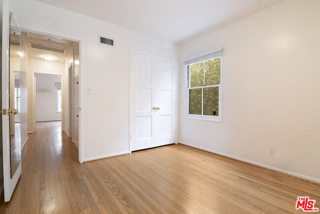 Building Photo - 3401 Corinth Ave