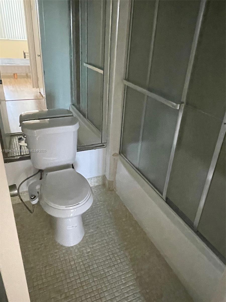 Building Photo - 5838 Collins Ave