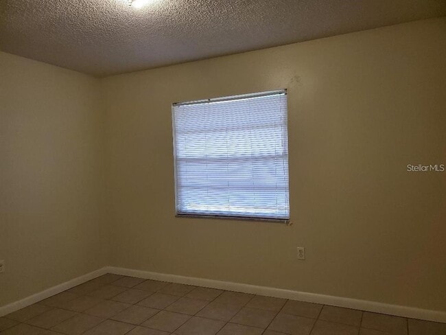 Building Photo - 734 Shakespeare Dr