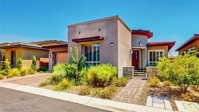 Primary Photo - 6714 Desert Crimson St