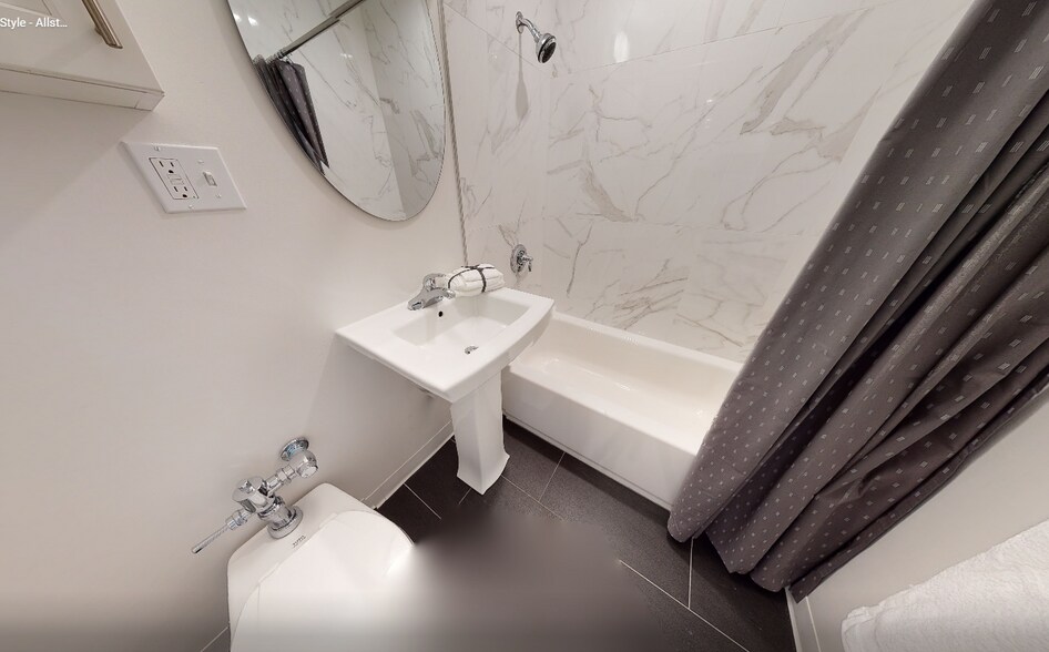 Building Photo - 63 Gordon St