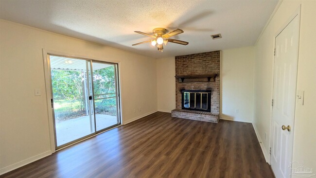 Building Photo - 6942 Falcon Dr