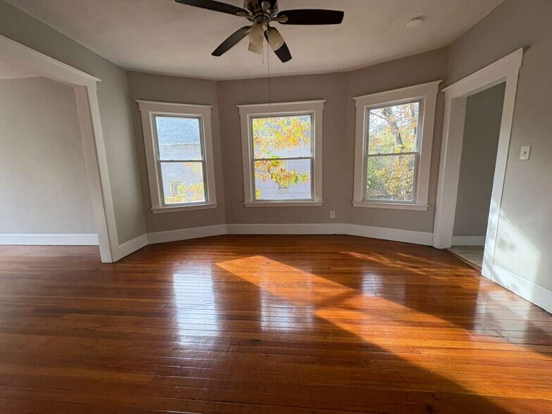 Primary Photo - 83 Judson Ave