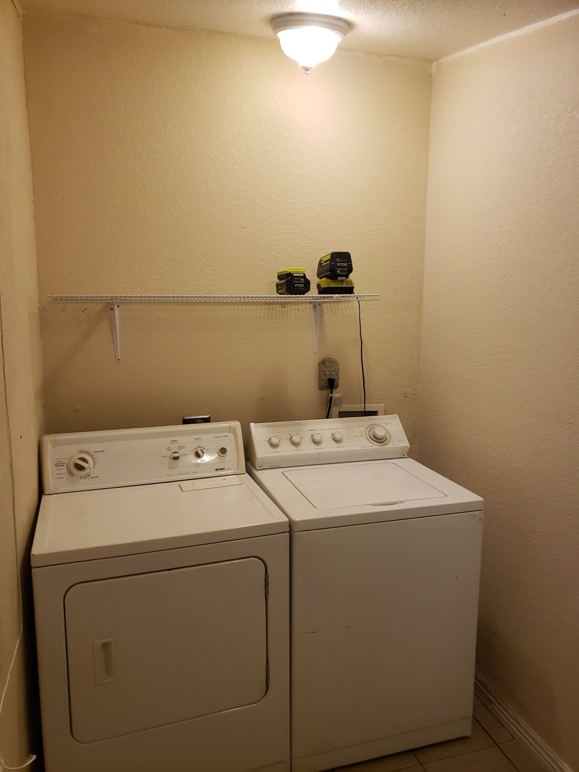 Building Photo - 1181 Newark St