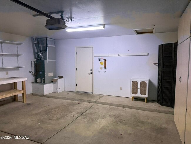 Building Photo - 3002 W Country Ranch Dr