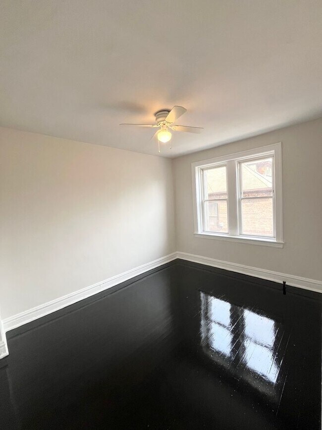 Building Photo - 4126 W 24th Pl