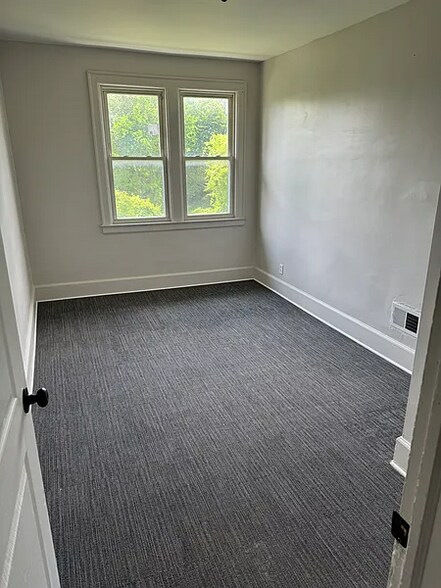 Building Photo - 3224 Monterey St