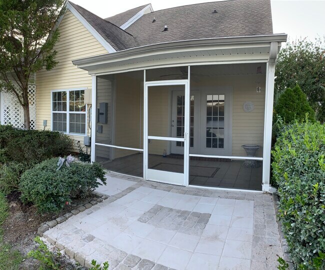 Building Photo - 250 Opus Ct