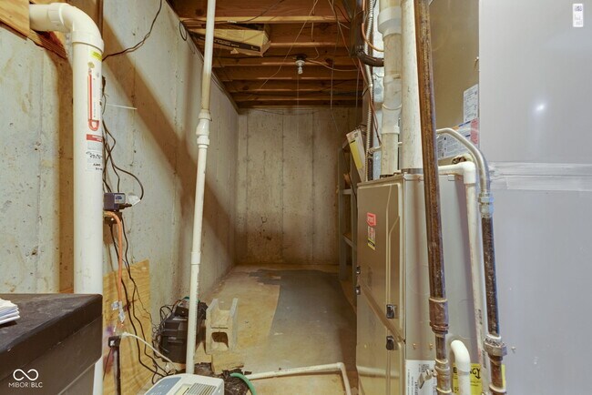 Building Photo - 11178 Ditch Rd