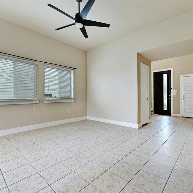 Building Photo - 8300 Brahma Dr