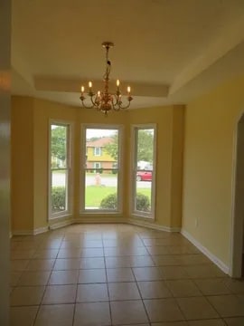 Building Photo - 6230 Valencia Dr