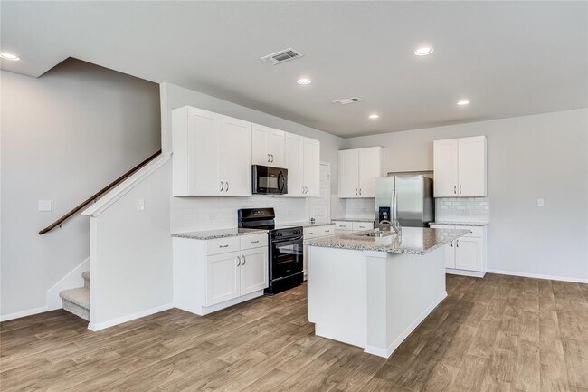 Building Photo - 2617 Paragon Fox Dr