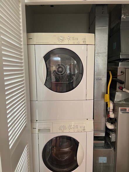 In-Unit Washer Dryer and HVAC - 3220 17th St NW