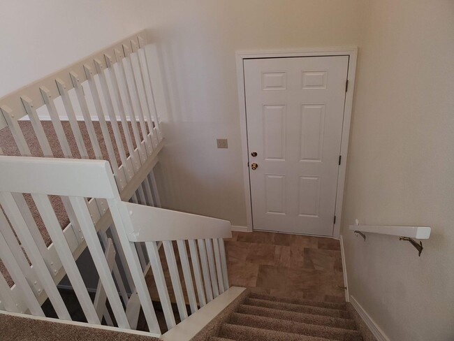 Building Photo - 4075 Dolphin Cir