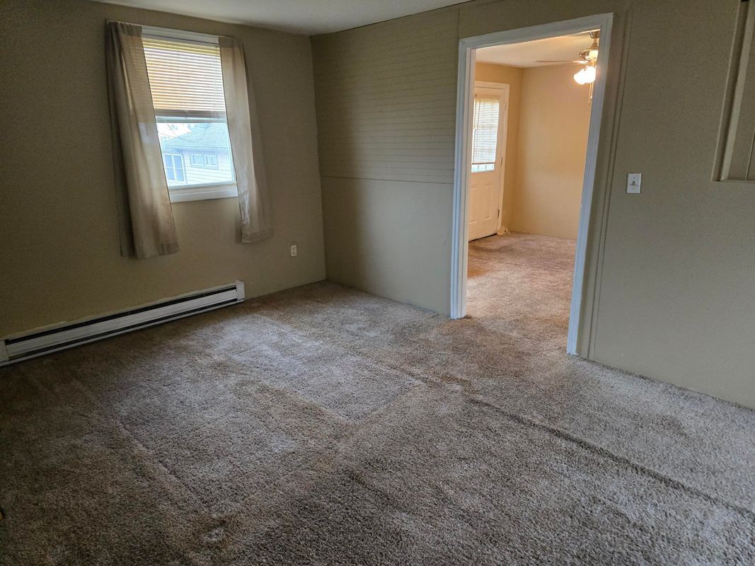 Building Photo - 1225 Seneca Rd