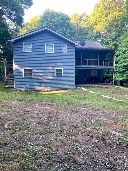 Building Photo - 1132 Shanghai Rd