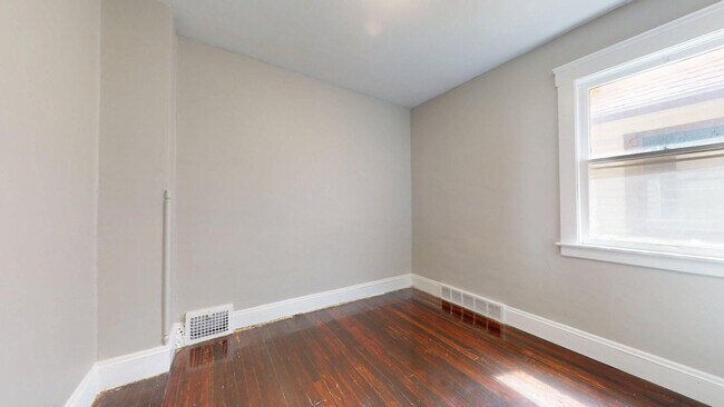 Building Photo - 3001 Denison Ave