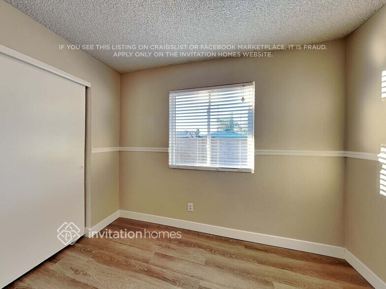 Building Photo - 1920 N Illinois St