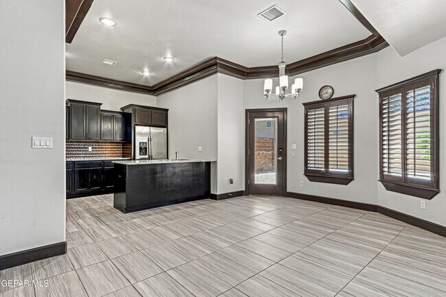 Building Photo - 12744 Midland Ct