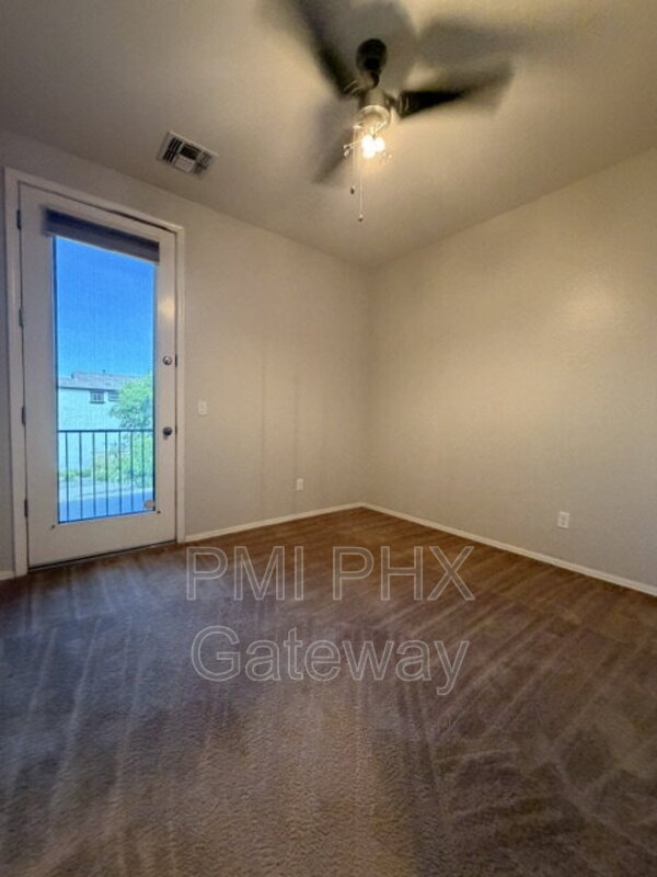 Building Photo - 5169 S Moccasin Trail