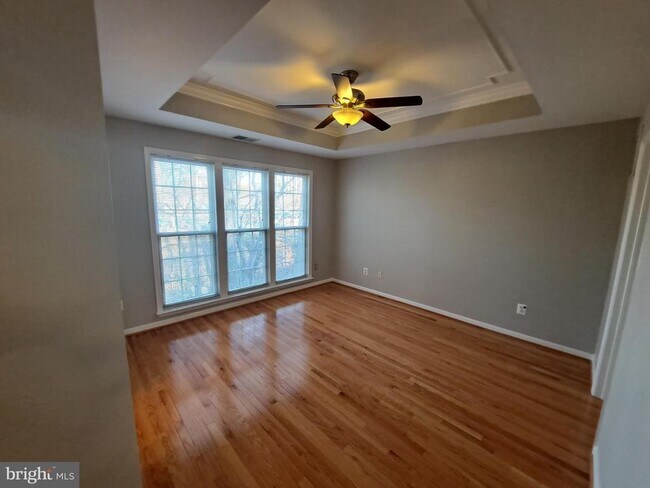 Building Photo - 7738 Heritage Woods Way