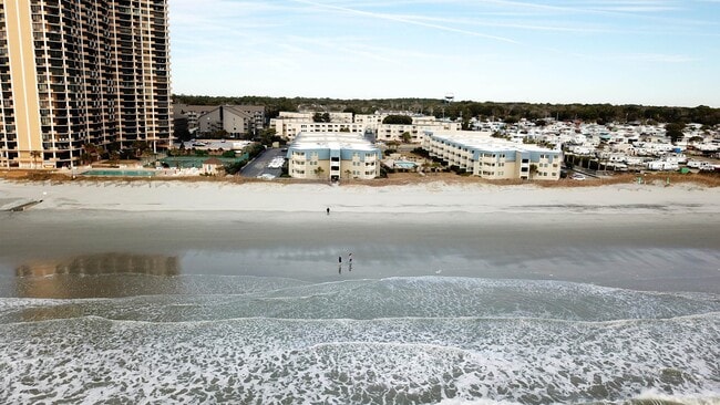 Building Photo - 9660 Shore Dr