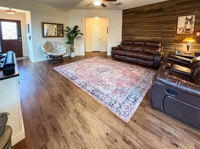 Building Photo - 307 Andesite Trl