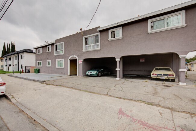 Building Photo - Vanowen Street Residences