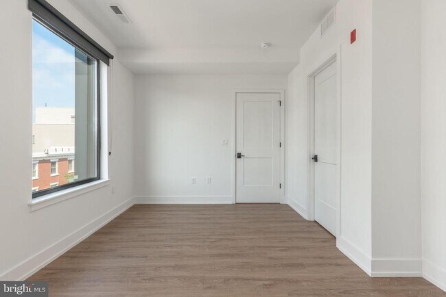 Building Photo - 1519 Ridge Ave