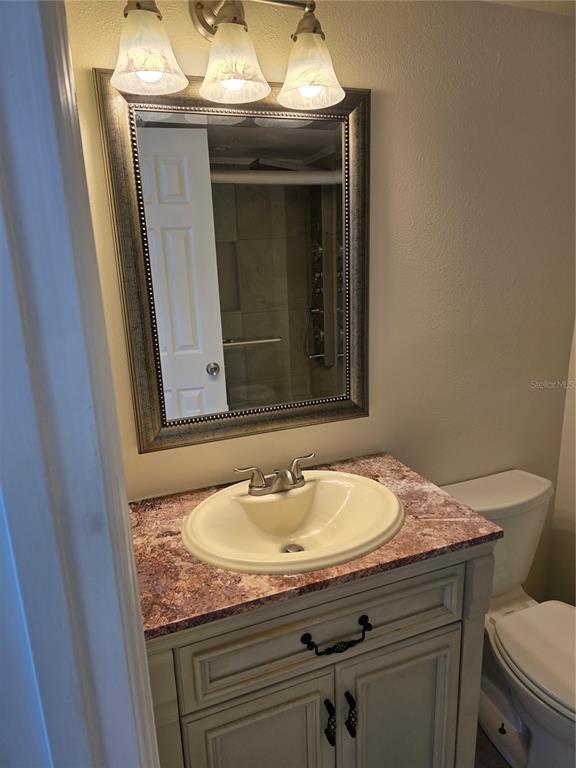 Building Photo - 6826 Stonesthrow Cir N