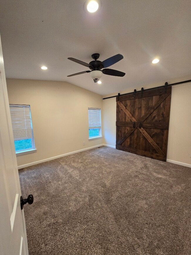 Building Photo - 21610 Orting