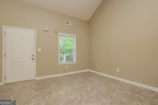 Building Photo - 4980 Wolfcreek View