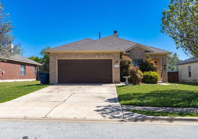 Building Photo - 702 Pampas Ricas Dr