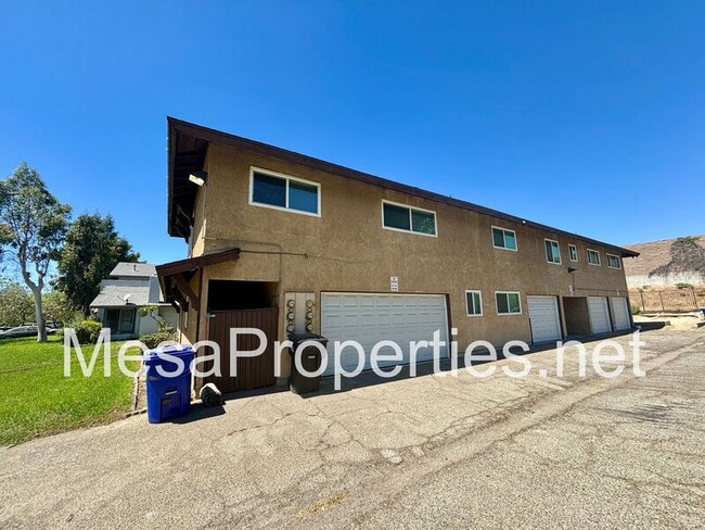 Building Photo - 1749 E Fairfield Ct