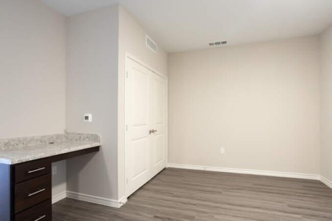 Building Photo - 1 bedroom in Austin TX 78748