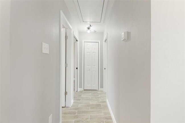 Building Photo - 711 Hamon Dr