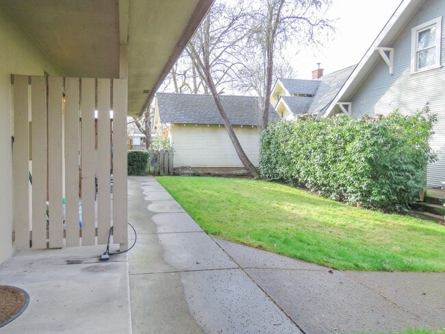 Building Photo - 1475 -1479 W.11th - FH